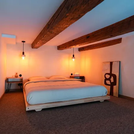 아파트 Cozy In The Center Of *