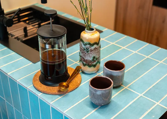 Cozy In The Center Of *